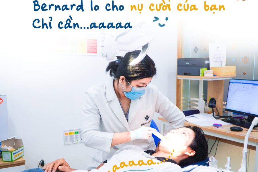 Đội ngũ bác sĩ Răng Hàm Mặt Bernard Healthcare luôn tận tâm xây dựng phác đồ điều trị cá nhân hóa cho từng bệnh nhân