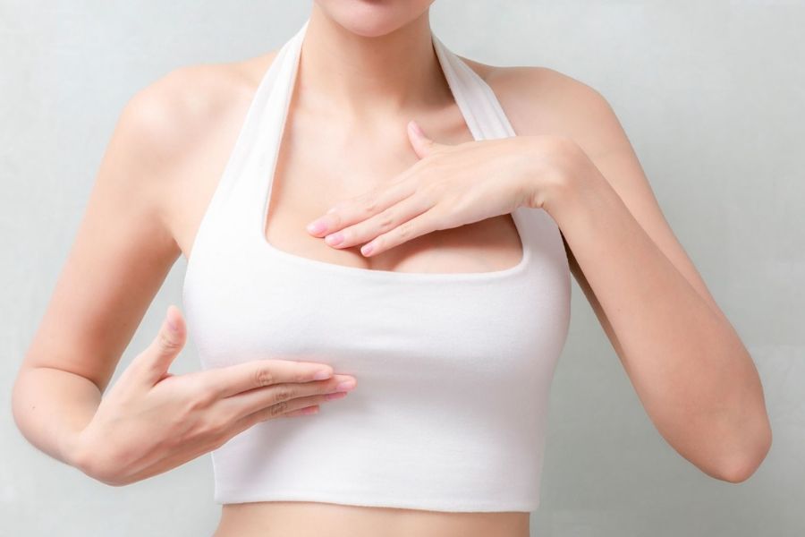 Trước xét nghiệm prolactin, nên nghỉ ngơi, tránh kích thích vùng ngực và thông báo các thuốc đang dùng cho bác sĩ