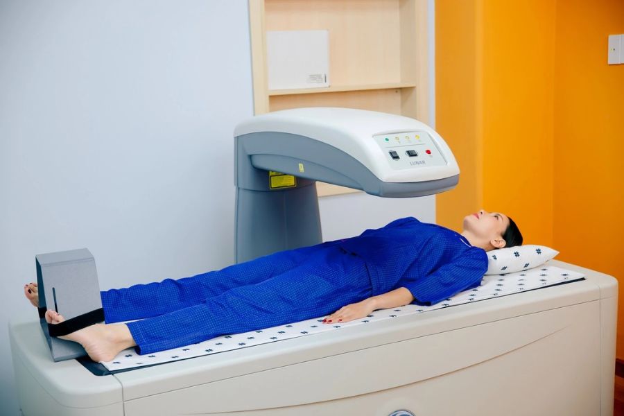 Dịch vụ đo mật độ xương DEXA tại Bernard Healthcare giúp tầm soát loãng xương an toàn và chính xác