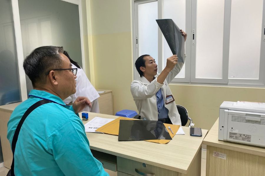 BS.CKI Diệp Thái Toàn - Phó khoa Chấn thương Chỉnh hình Bệnh viện 30-4