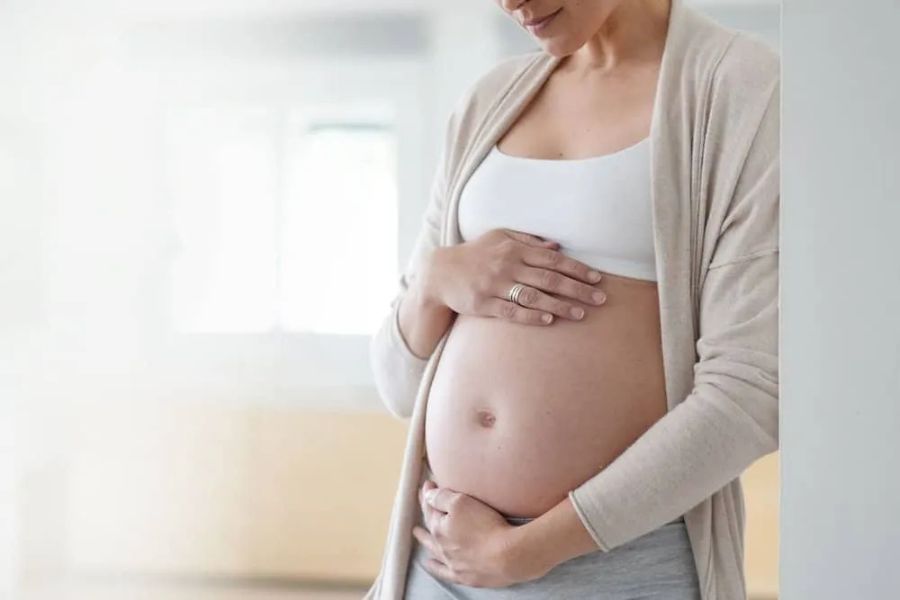 Mẹ bầu cần nắm rõ các dấu hiệu đau bụng sinh lý và bệnh lý trong thai kỳ để chủ động chăm sóc bản thân