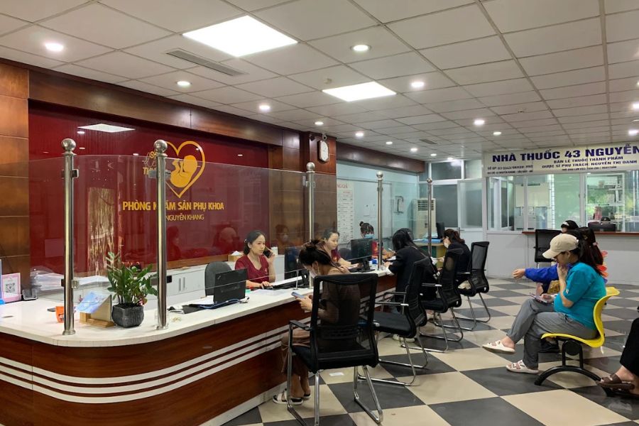 Không gian khám và siêu âm hình thái học chi tiết, chuẩn xác tại Phòng khám Sản phụ khoa 43 Nguyễn Khang