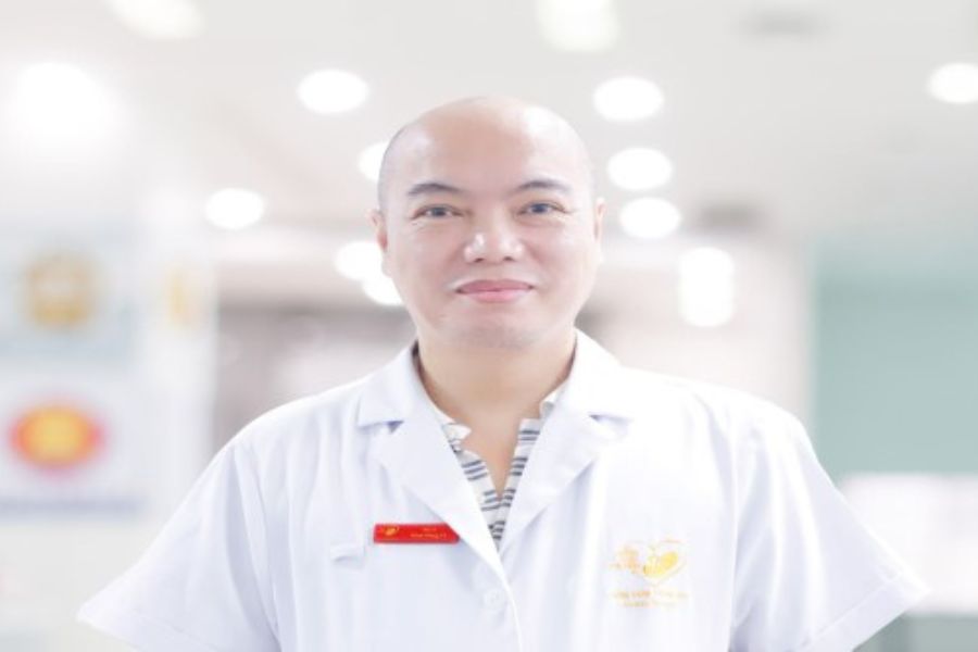 Bác sĩ Đinh Hùng Vỹ – Chuyên gia hơn 20 năm kinh nghiệm chuyên sâu về siêu âm thai, khảo sát dị tật và chẩn đoán trước sinh