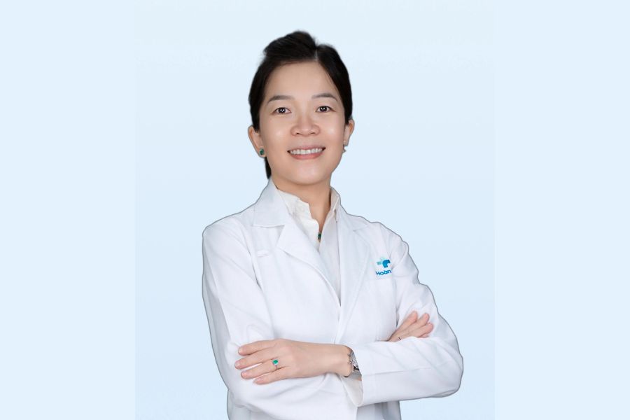 BS.CKII Lê Thị Hồng Hải có 15 năm kinh nghiệm về Tai Mũi Họng, chuyên sâu phẫu thuật mũi xoang, tai giữa và điều trị ngủ ngáy