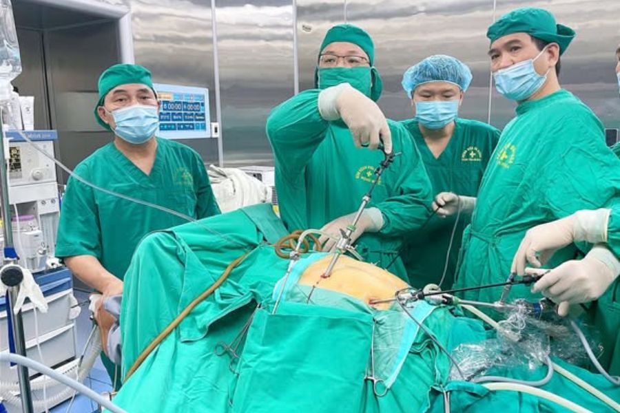 Ứng dụng công nghệ phẫu thuật nội soi hiện đại giúp nâng cao hiệu quả điều trị và rút ngắn thời gian nằm viện