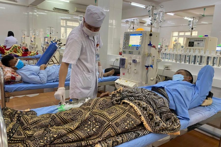 Bác sĩ tư vấn kỹ lưỡng giúp người bệnh hiểu rõ tình trạng sức khỏe và phác đồ điều trị