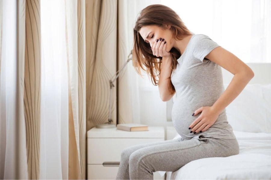 Thai nhỏ chưa chắc là thai chậm tăng trưởng; bác sĩ cần đánh giá thêm tốc độ phát triển và sức khỏe của bé