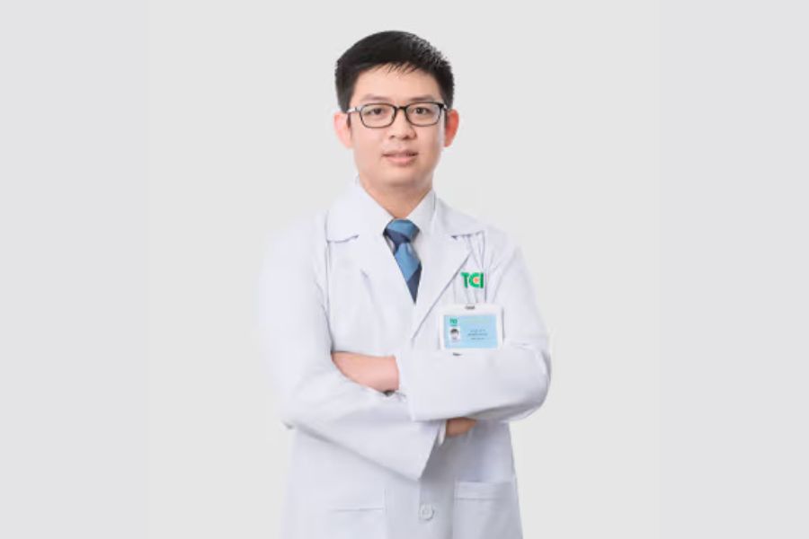 ThS.BS Lê Tiến Dũng - Bác sĩ chuyên khoa Sản phụ khoa tận tâm, thế mạnh trong điều trị viêm nhiễm phụ khoa và chăm sóc sức khỏe sinh sản