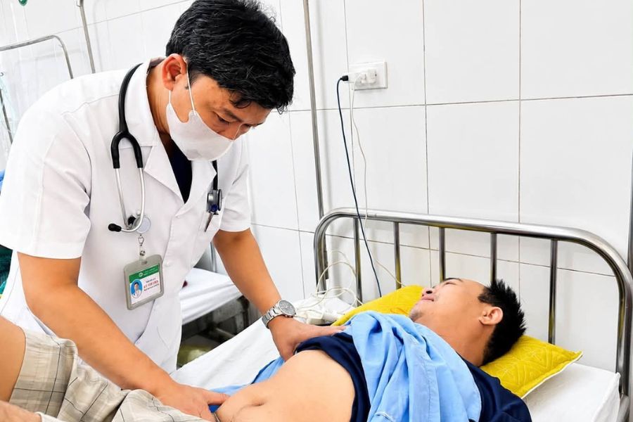 Đội ngũ y bác sĩ Bệnh viện Đa khoa tỉnh Thanh Hóa liên tục cập nhật các kỹ thuật Nội khoa tiên tiến, đáp ứng nhu cầu điều trị chuyên sâu của người dân