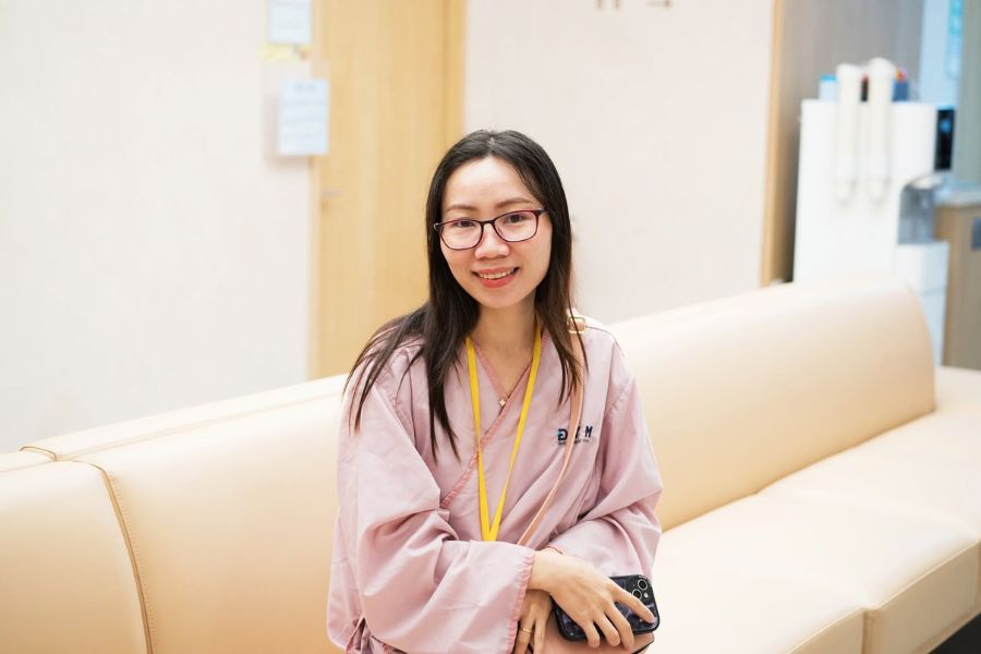 Chuẩn bị đầy đủ giấy tờ tùy thân và tuân thủ lưu ý nhịn ăn giúp buổi khám diễn ra suôn sẻ