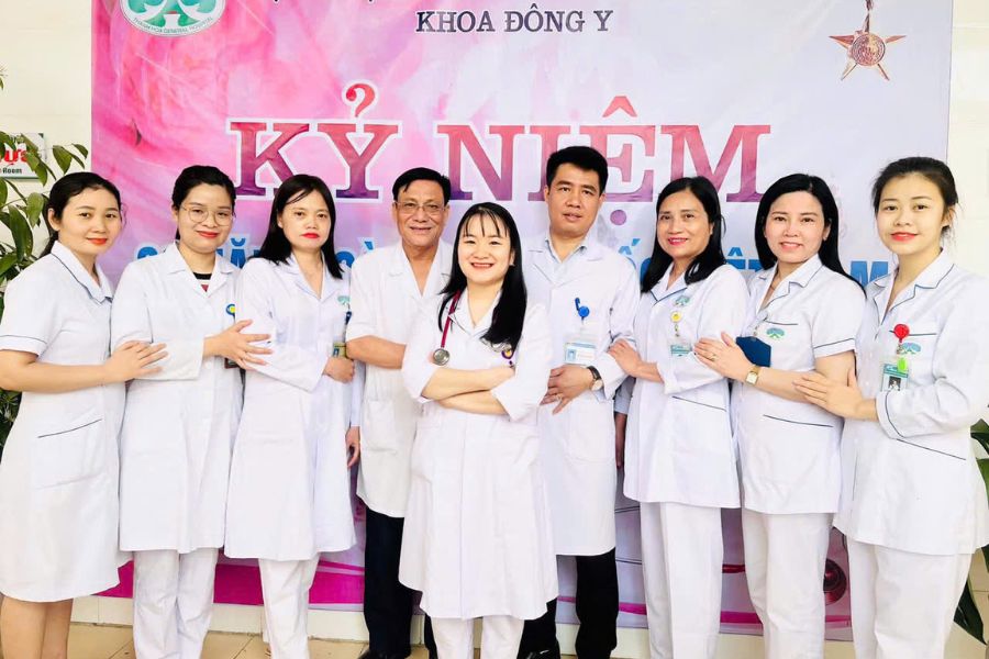 Đội ngũ y bác sĩ giàu kinh nghiệm tại Khoa Y học cổ truyền Bệnh viện Đa khoa tỉnh Thanh Hóa