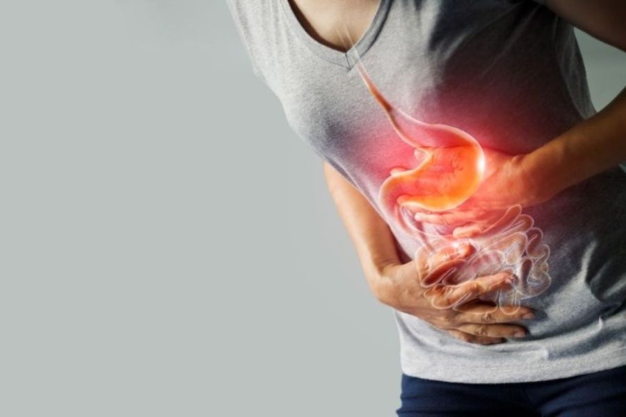 Trào ngược dạ dày, viêm loét hay vi khuẩn H. pylori là những nguyên nhân hàng đầu gây ra tình trạng ợ hơi kéo dài