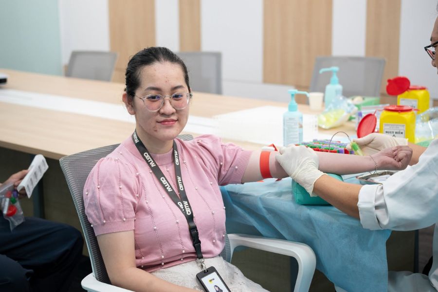 Tầm soát ung thư buồng trứng định kỳ giúp chị em phát hiện sớm các nguy cơ tiềm ẩn và bảo vệ sức khỏe sinh sản
