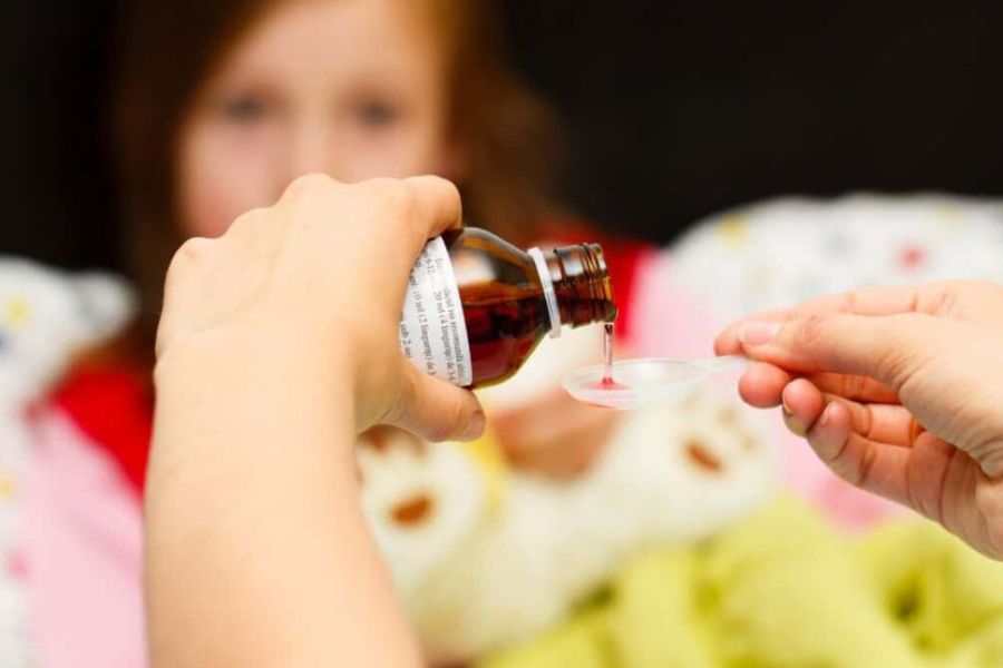 Paracetamol dành cho trẻ em có nhiều dạng bào chế tiện lợi như siro, bột pha uống và viên đặt hậu môn