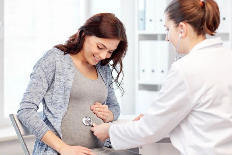 Chủ động kết nối với bác sĩ chuyên khoa và đặt lịch khám dễ dàng, tiện lợi qua nền tảng số IVIE - Bác sĩ ơi