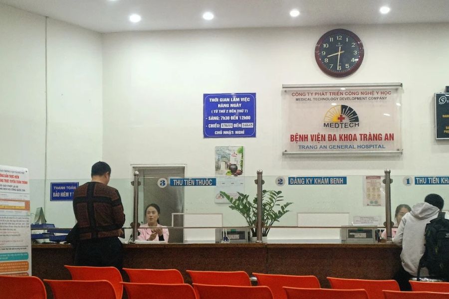Bệnh viện Tràng An bố trí khu vực khám sức khỏe tập trung, giúp ứng viên tiết kiệm thời gian di chuyển và làm thủ tục