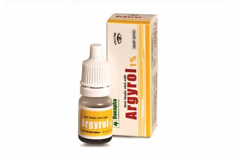 Thuốc nhỏ mắt Argyrol 1% giúp sát khuẩn chuyên sâu và điều trị viêm kết mạc ở trẻ sơ sinh, lưu ý chỉ dùng theo đúng chỉ định của bác sĩ và không quá 15 ngày sau khi mở nắp