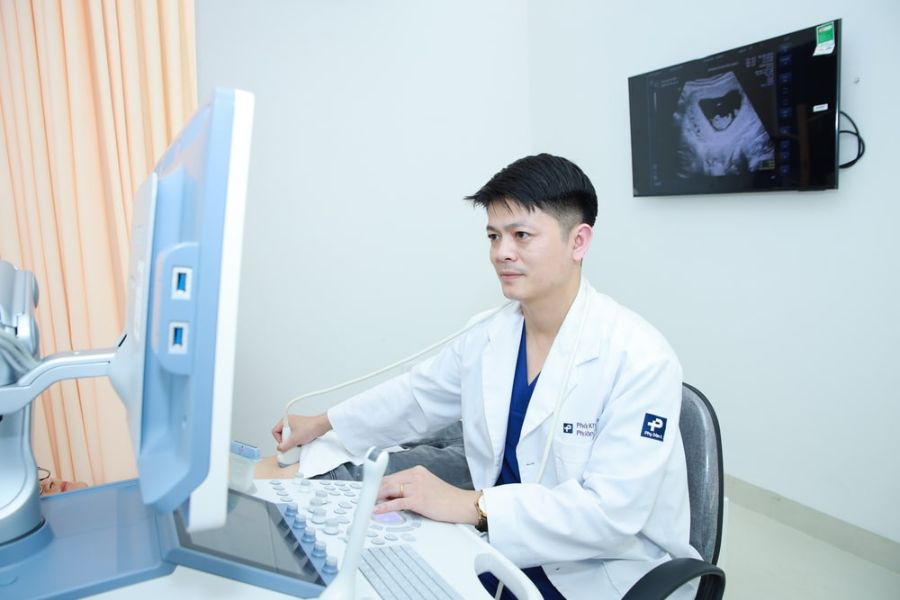 Bác sĩ Hoàng Đức Quang – Bác sĩ siêu âm sản phụ khoa giàu kinh nghiệm từ Bệnh viện Quân y 354