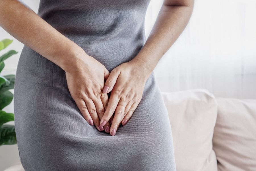 Thăm khám với bác sĩ chuyên khoa giúp tìm ra nguyên nhân chính xác của tình trạng viêm âm đạo tái phát