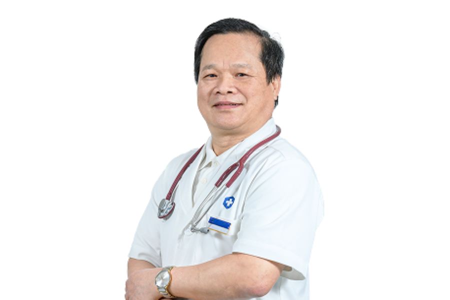 TS.BSCKII Lê Quốc Việt có 35 năm kinh nghiệm khám