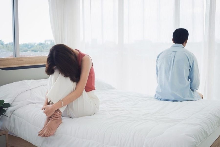 Khô rát khi gần gũi gây ra tâm lý e ngại, ảnh hưởng trực tiếp đến hạnh phúc đôi lứa