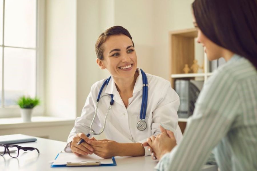 Thăm khám sớm với bác sĩ sản phụ khoa giúp tìm ra nguyên nhân chính xác của những cơn đau bất thường