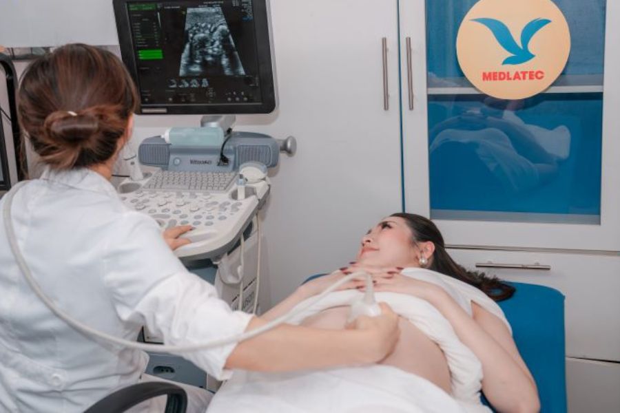 Bệnh viện Đa khoa MEDLATEC sở hữu trung tâm chẩn đoán hình ảnh kỹ thuật cao, mang lại kết quả siêu âm tim thai nhanh chóng và minh bạch