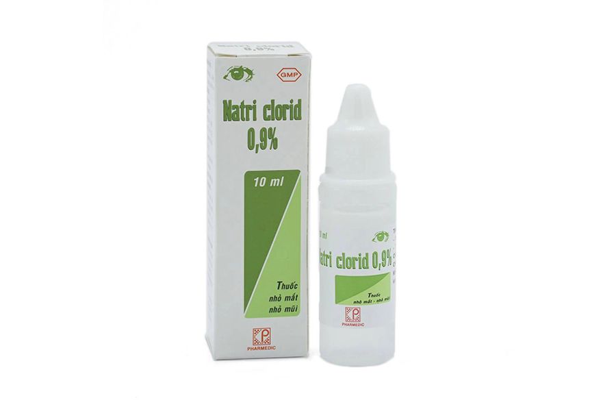 Nước muối sinh lý Natri Clorid 0,9% Pharmedic an toàn, lành tính, là lựa chọn quen thuộc giúp vệ sinh rỉ mắt và làm sạch niêm mạc mũi hàng ngày cho trẻ sơ sinh