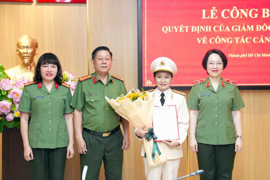BS.CKI Bùi Thị Sinh Oanh - Trưởng khoa Nội Thận Khớp Bệnh viện 30-4 với hơn 22 năm kinh nghiệm chuyên sâu
