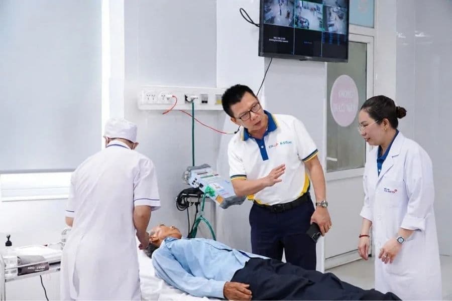 Điều trị viêm gan B với bác sĩ Lê Kim Sang