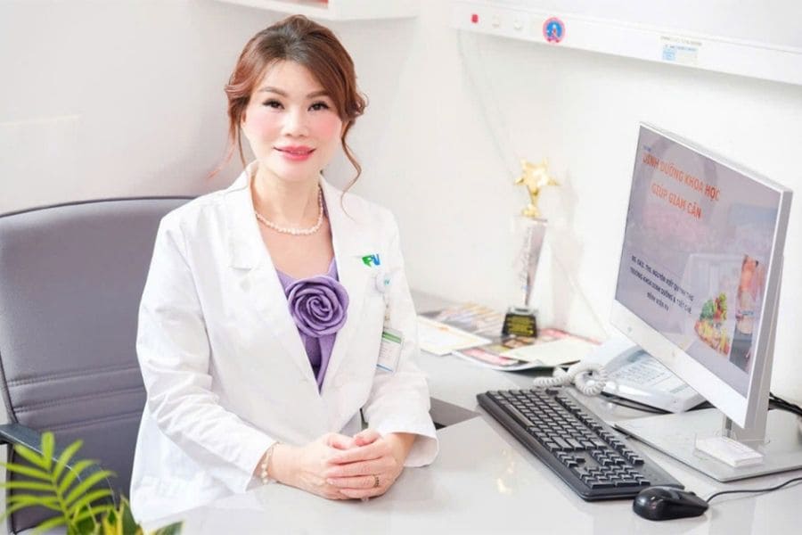 Bác sĩ Nguyễn Viết Quỳnh Thư là bác sĩ khám dinh dưỡng trẻ sơ sinh giỏi TPHCM