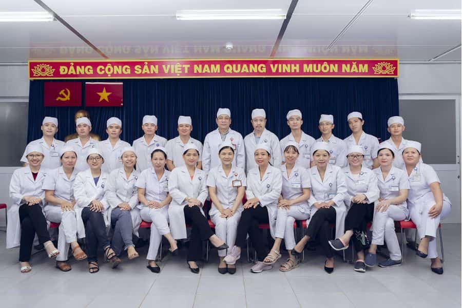 Đội ngũ y bác sĩ tại Khoa Nội tiết - Thận - Tiết niệu - Lọc máu của Bệnh viện ĐK Bình Thạnh