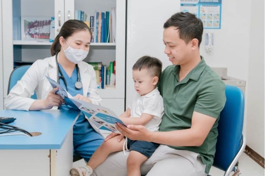 Khám tay chân miệng ở đâu Hà Nội - MEDLATEC kết hợp dịch vụ khám Nhi với hệ thống xét nghiệm hỗ trợ chẩn đoán
