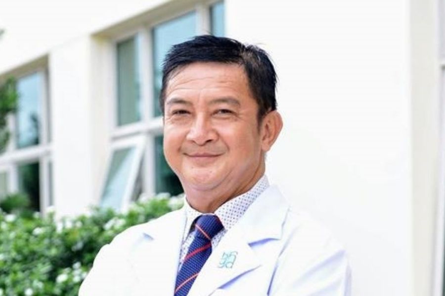 GS.TS.BS Phạm Kiên Hữu có chuyên môn khám và điều trị bệnh Tai Mũi Họng cho trẻ em 