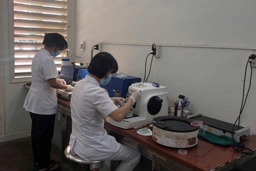Bệnh viện 30/4 cung cấp dịch vụ khám chữa bệnh và xét nghiệm y khoa (Ảnh: IVIE)