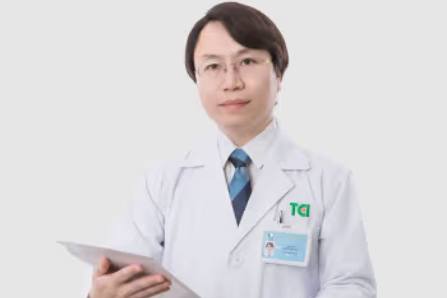 BSCKI Phí Văn Tự có hơn 15 năm kinh nghiệm và thế mạnh điều trị trĩ bằng Laser Diod (Ảnh: TCI)