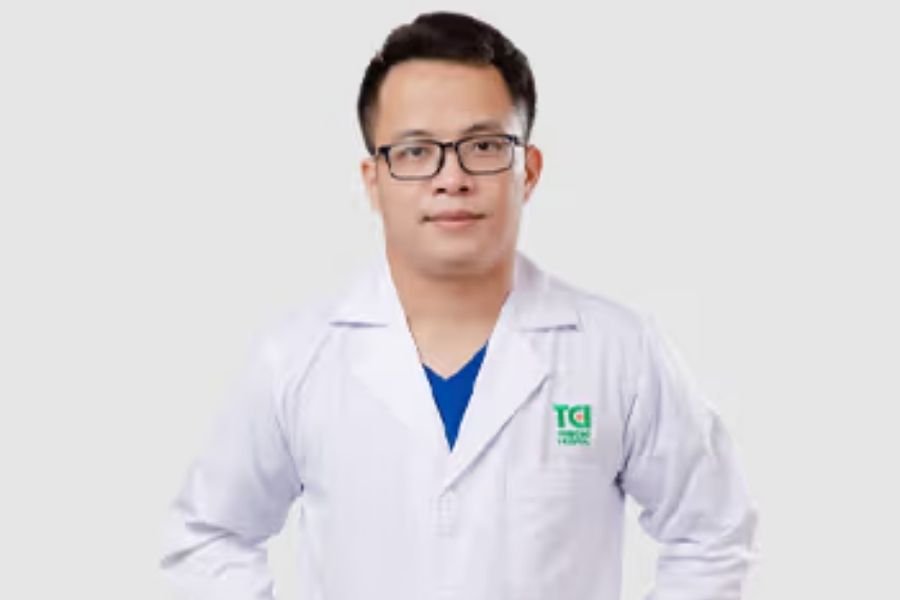 Đặt lịch bác sĩ nội soi đại tràng ngoài giờ Hà Nội Trần Văn Thanh (Ảnh: TCI)
