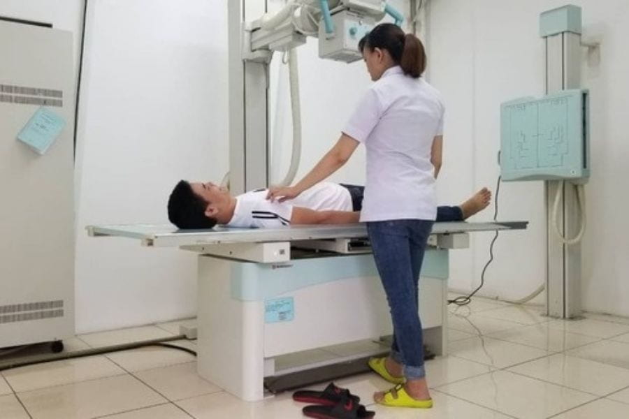 Tham khảo chi phí trước khi khám bệnh tại Bệnh viện Giao thông vận tải TP HCM (Ảnh: YouMed)