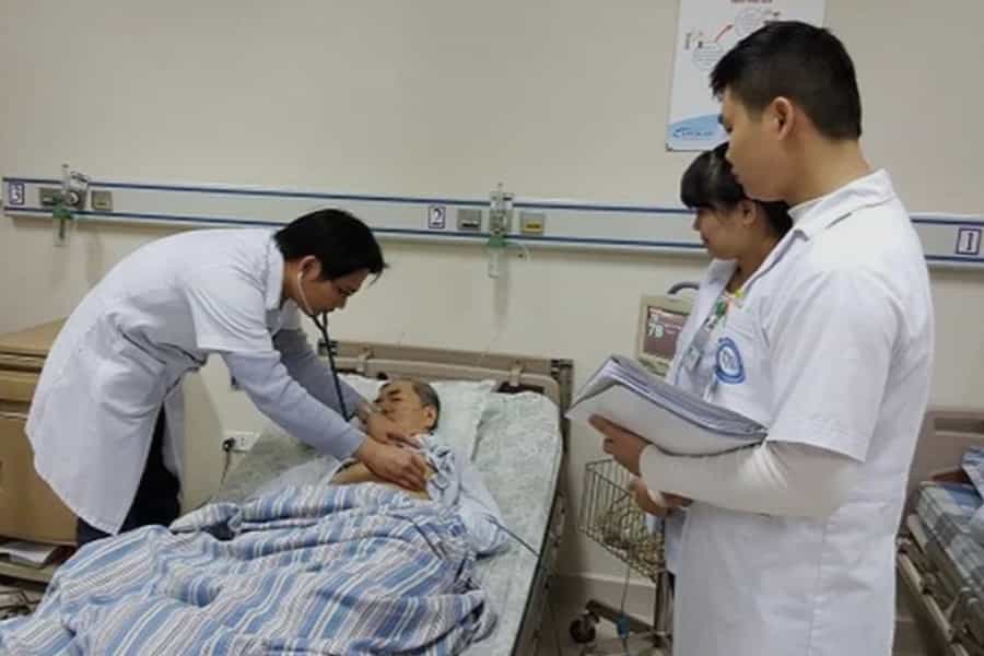 Bệnh viện sở hữu đội ngũ y bác sĩ chuyên khoa giàu kinh nghiệm trong điều trị và phục hồi chức năng tâm thần (Nguồn: YouMed)