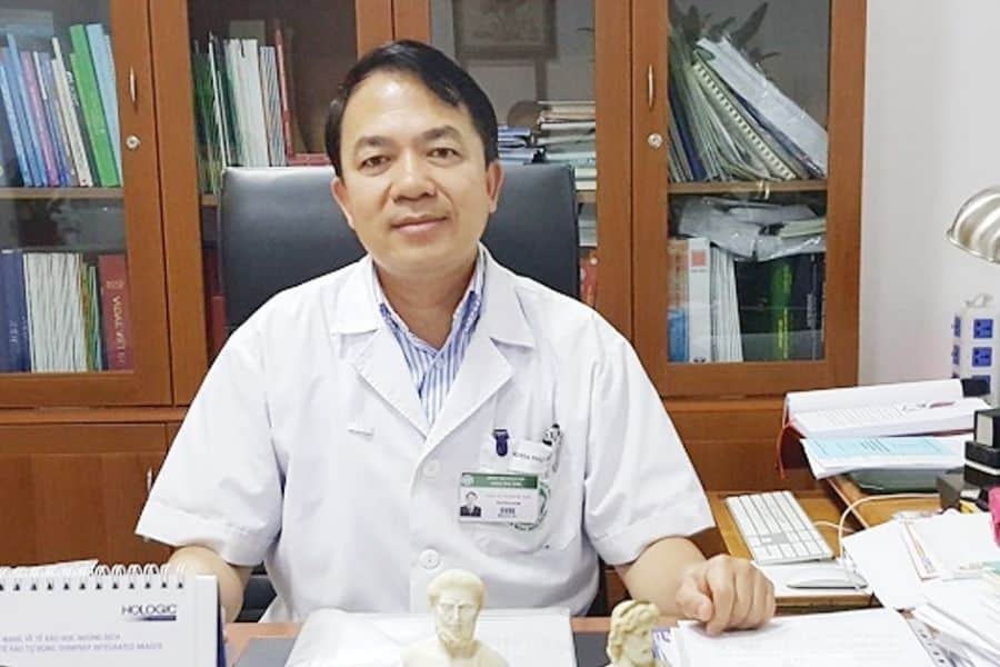 Bác sĩ khám hiếm muộn nữ giỏi Hà Nội Phạm Bá Nha có hơn 25 năm kinh nghiệm hỗ trợ sinh sản (Ảnh: BookingCare)