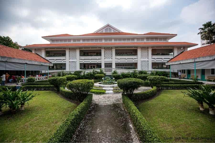 Viện Tim TP. Hồ Chí Minh là cơ sở chuyên khoa tim mạch công lập hạng I tại TP.HCM