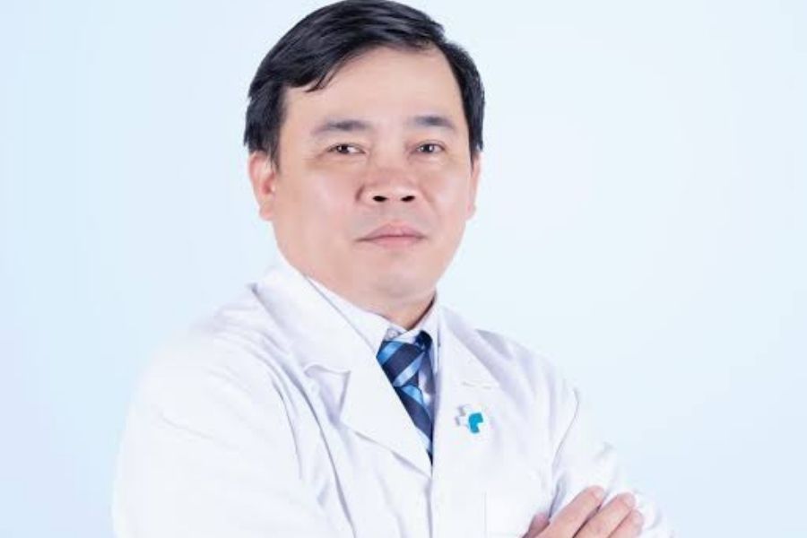 Khám thai an toàn với bác sĩ Bùi Đức Lâm (Ảnh: Hoàn Mỹ)
