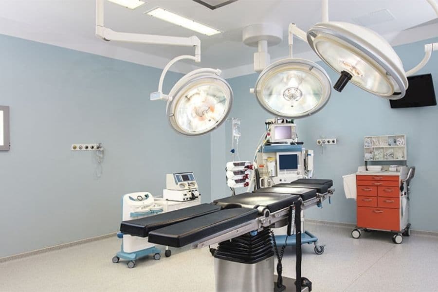 Phòng khám Bệnh viện Đại học Y Dược 1 TP.HCM đầu tư trang thiết bị hỗ trợ chẩn đoán và điều trị bệnh trĩ 