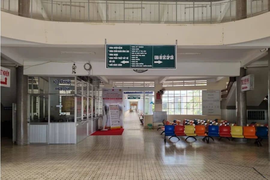 Khu vực tiếp nhận khám chữa bệnh tại Bệnh viện Đa khoa khu vực Gò Công