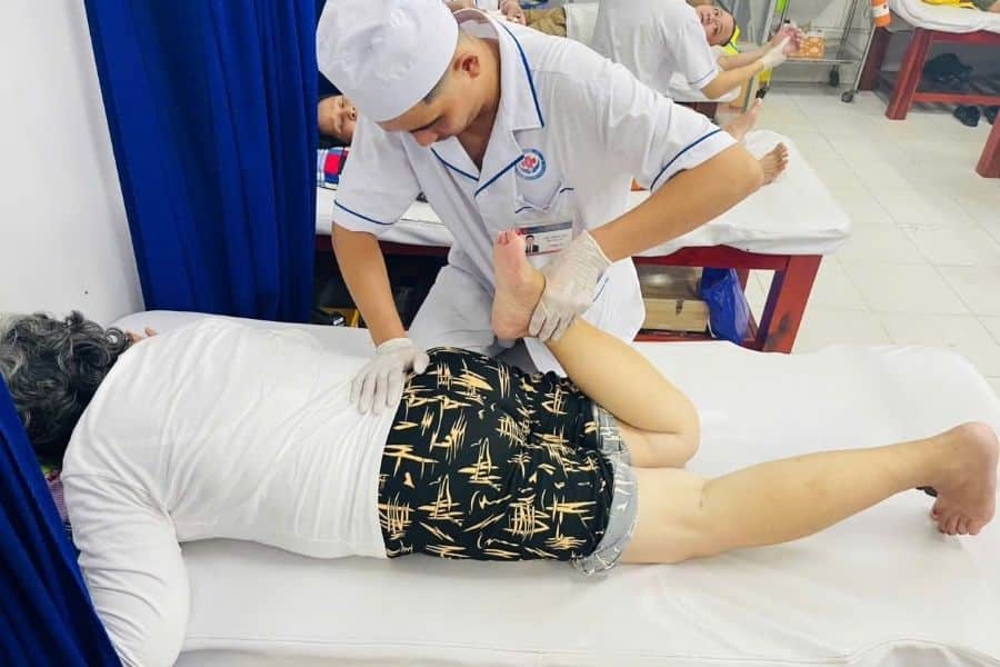 Bệnh viện cung cấp nhiều dịch vụ khám chữa bệnh