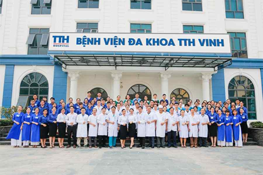 Đội ngũ y bác sĩ tại Bệnh viện Đa khoa TTH Vinh (Ảnh: Bệnh viện ĐK TTH Vinh)