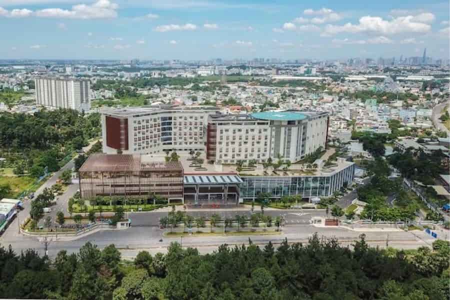 Bệnh viện Ung Bướu TP Hồ Chí Minh chuyên khám và điều trị các bệnh lý ung bướu (Ảnh: Long Châu)