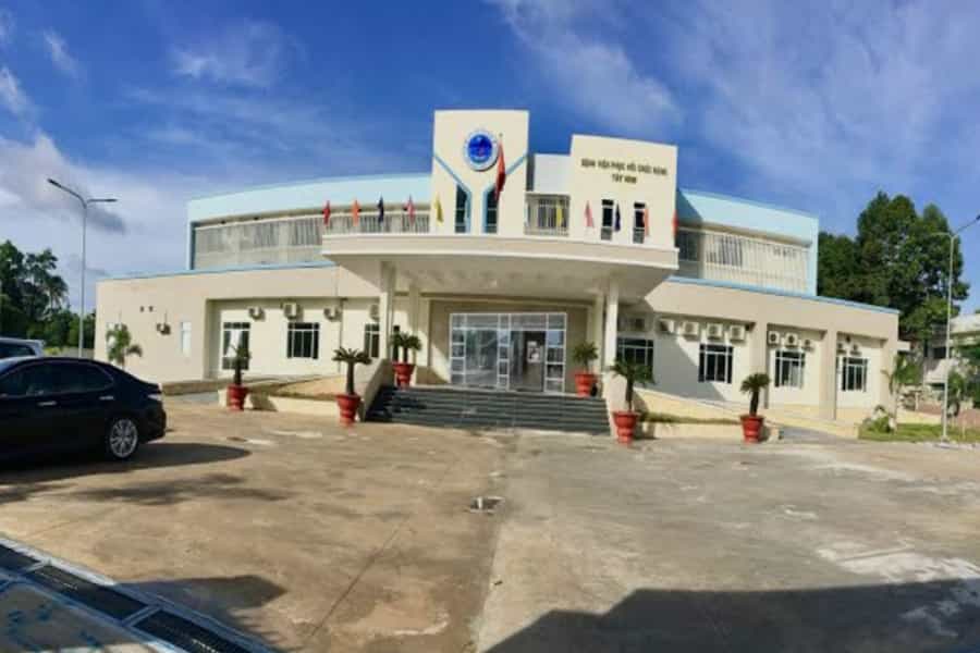 Bệnh viện Phục hồi chức năng Tây Ninh là cơ sở y tế chuyên khoa tuyến tỉnh đảm nhận điều trị và phục hồi chức năng cho người bệnh (Nguồn: Facebook)