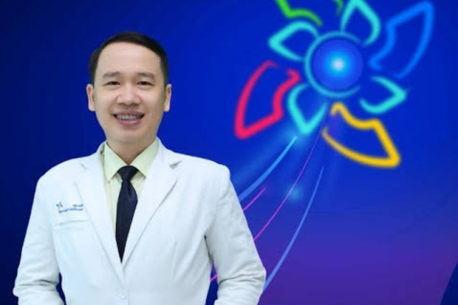 BSCKII Lê Thanh Bình - Bác sĩ khám nội tiết nhi giỏi TPHCM (Ảnh: Bệnh viện Nhi đồng Thành phố)