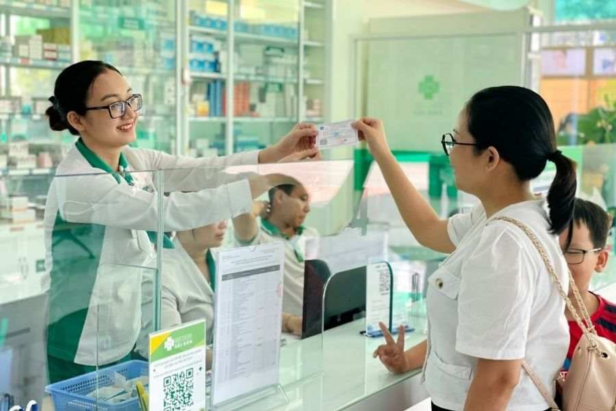 Bệnh viện Mắt Sài Gòn Quy Nhơn có tiếp nhận khám và điều trị theo thẻ BHYT cho mọi đối tượng tham gia